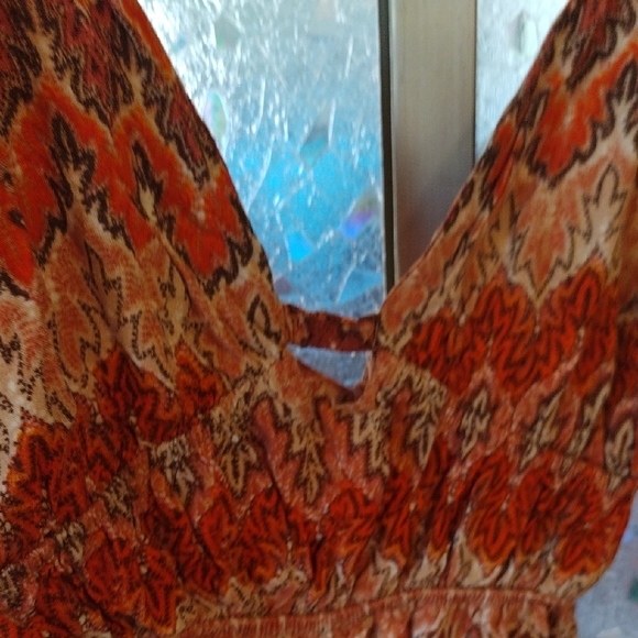 Elegant Orange Patterned Maxi Dress - Picture 12 of 12